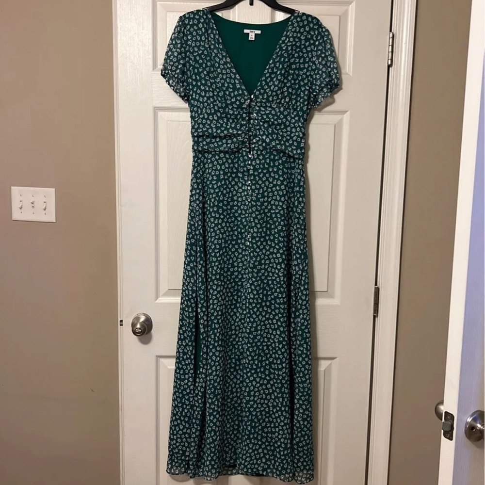 Flowy dress